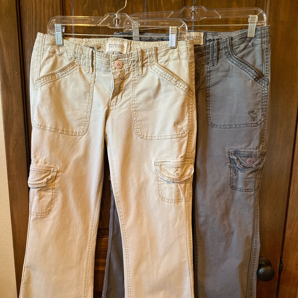Abercrombie and Fitch cargo Pants size 6